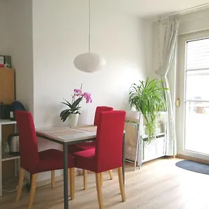 Appartamento Quiet City-apt, 4min City-center, 18min Fair Nuernberg!!!, Norimberga